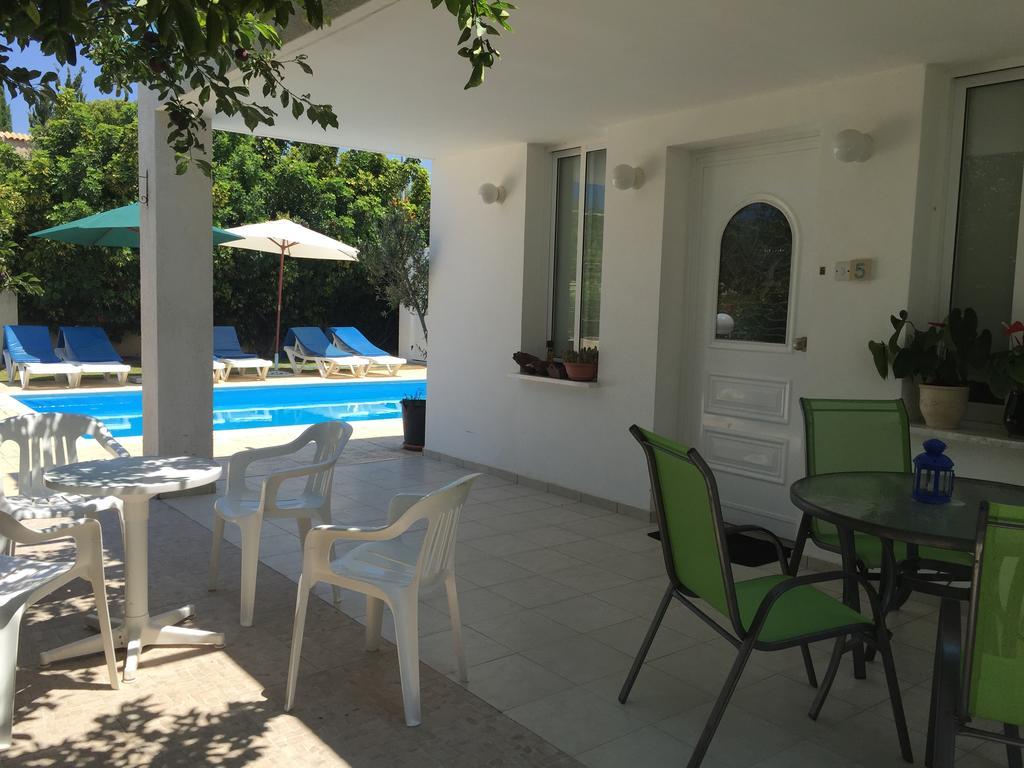 Philippos Paphos Villas - Villa 3 エクステリア 写真