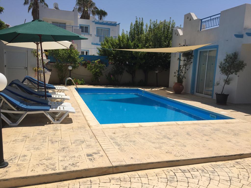 Philippos Paphos Villas - Villa 3 エクステリア 写真