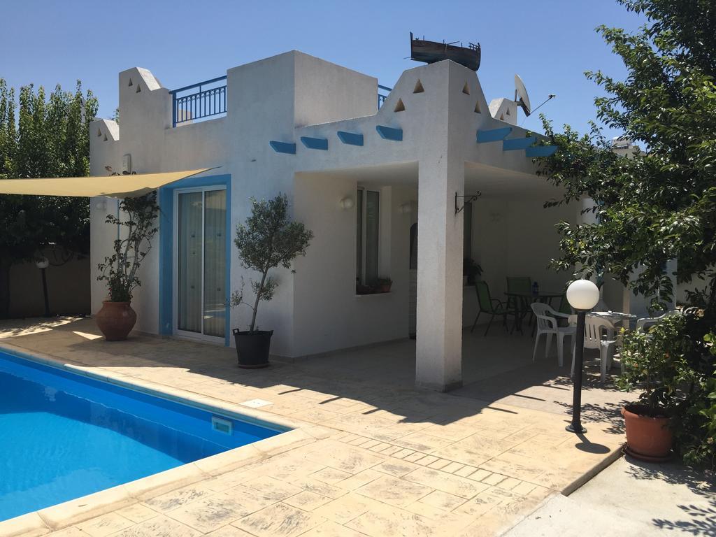 Philippos Paphos Villas - Villa 3 エクステリア 写真