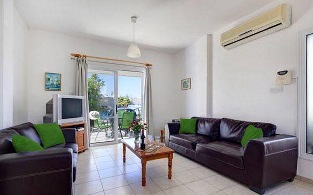 Philippos Paphos Villas - Villa 3 エクステリア 写真