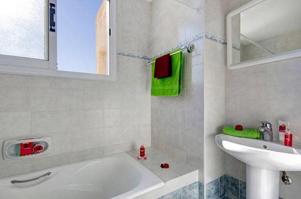 Philippos Paphos Villas - Villa 3 エクステリア 写真