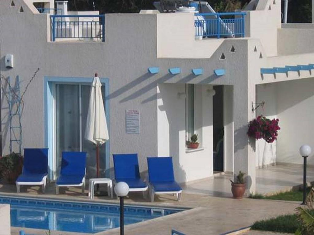 Philippos Paphos Villas - Villa 3 エクステリア 写真