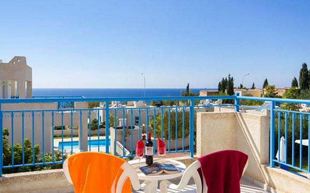 Philippos Paphos Villas - Villa 3 エクステリア 写真