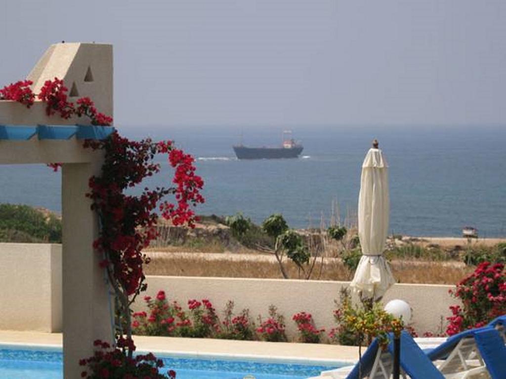 Philippos Paphos Villas - Villa 3 エクステリア 写真