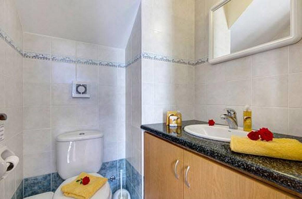 Philippos Paphos Villas - Villa 3 エクステリア 写真