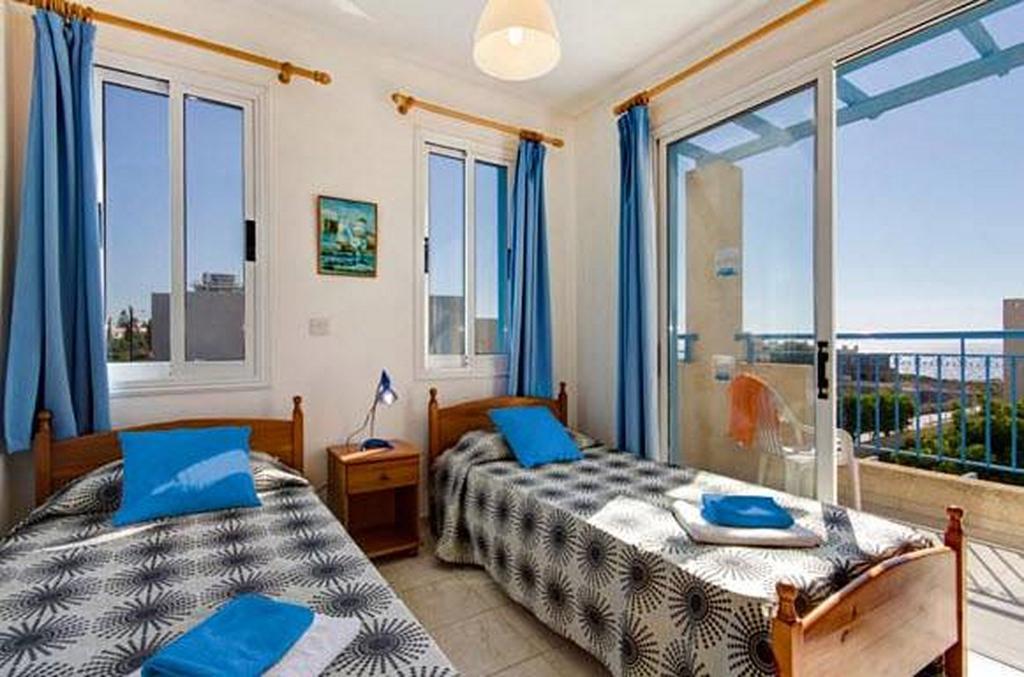 Philippos Paphos Villas - Villa 3 エクステリア 写真