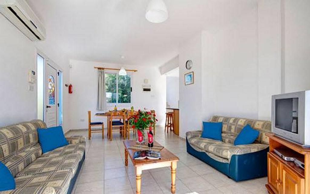Philippos Paphos Villas - Villa 3 エクステリア 写真