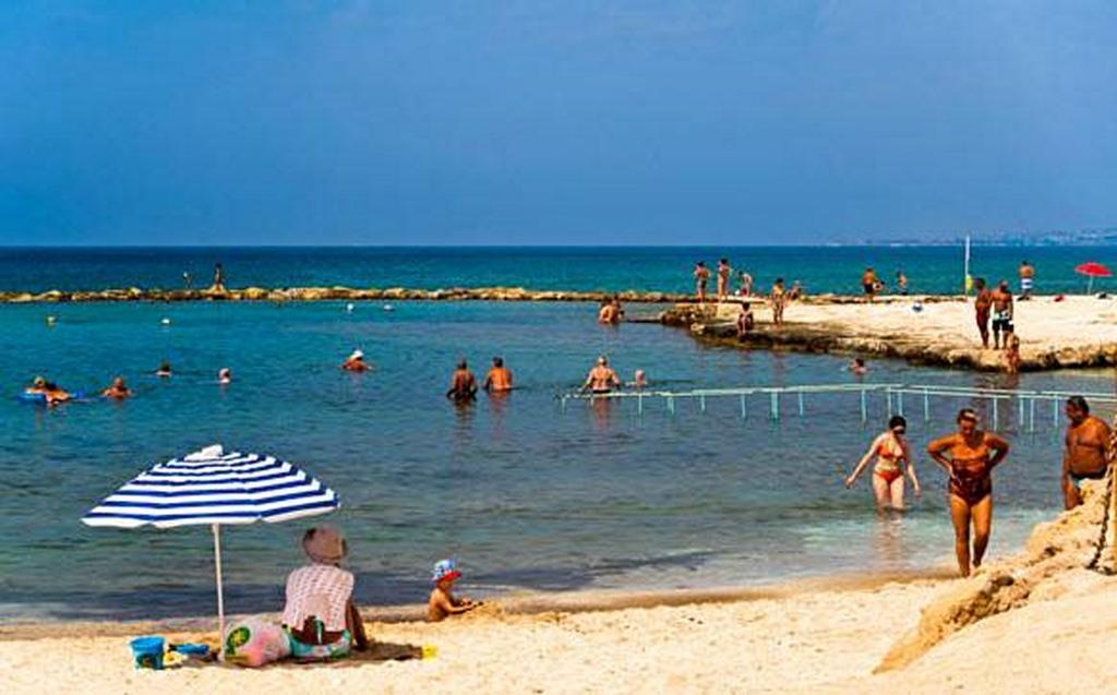 Philippos Paphos Villas - Villa 3 エクステリア 写真